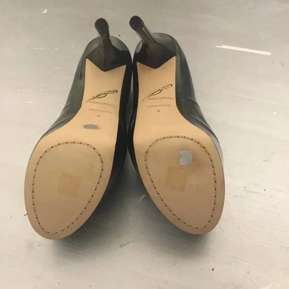 Brian Atwood Women's Bambola Pump Size 6 Platform Heels Chameleon Color  Change - Picture 14 of 14